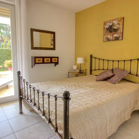 Golfe Juan - 4 People - Swimming Pool - Private Parking Vallauris