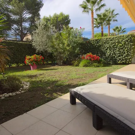 Golfe Juan - 4 People - Swimming Pool - Private Parking Vallauris
